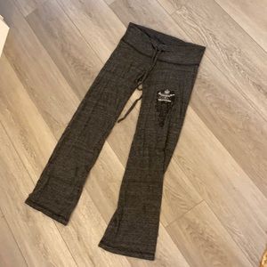 Bodybuilding.com pants small